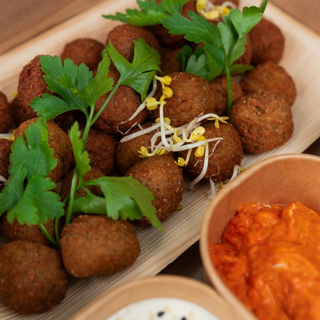 10. Mini Pita - Falafel Dip Box (3 von 4)